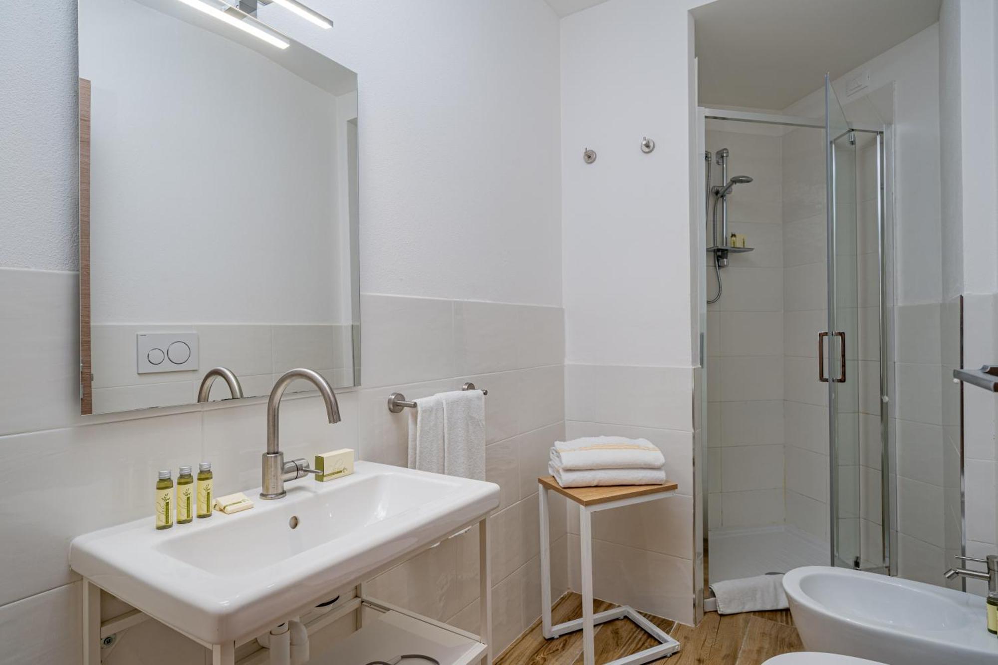 Dimore In Residenze Asproni 24 Cagliari Bagian luar foto